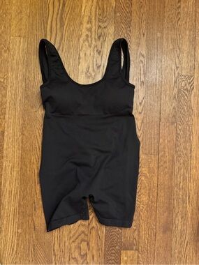 Women's Black Active Scoop-Neck Romper Jumpsuit
